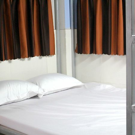 بيت شباب Aloha Saigon (Adults Only) مدينة هوشي منه المظهر الخارجي الصورة