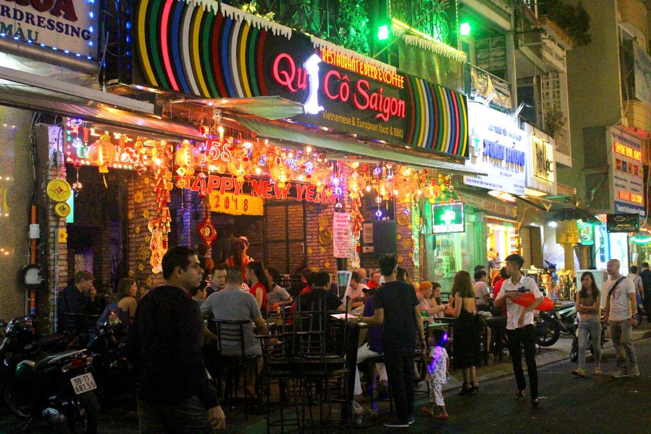 بيت شباب Aloha Saigon (Adults Only) مدينة هوشي منه المظهر الخارجي الصورة